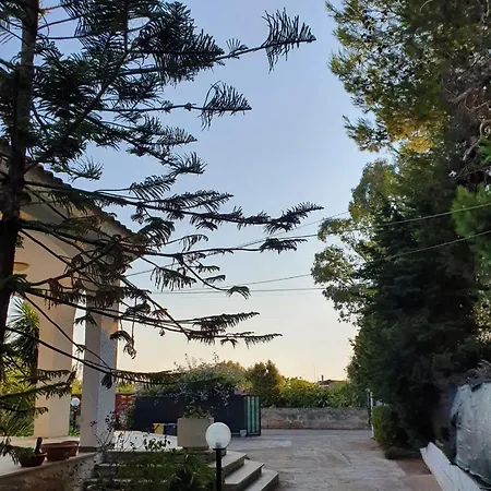 Alloggio Incantevole A500m Dal Mare Con Posto Auto Hébergement de vacances *